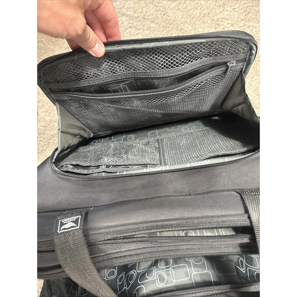 Delsey Super Lite Trolley Travel Tote Rolling Luggage Black 22718BK EUC Carry On